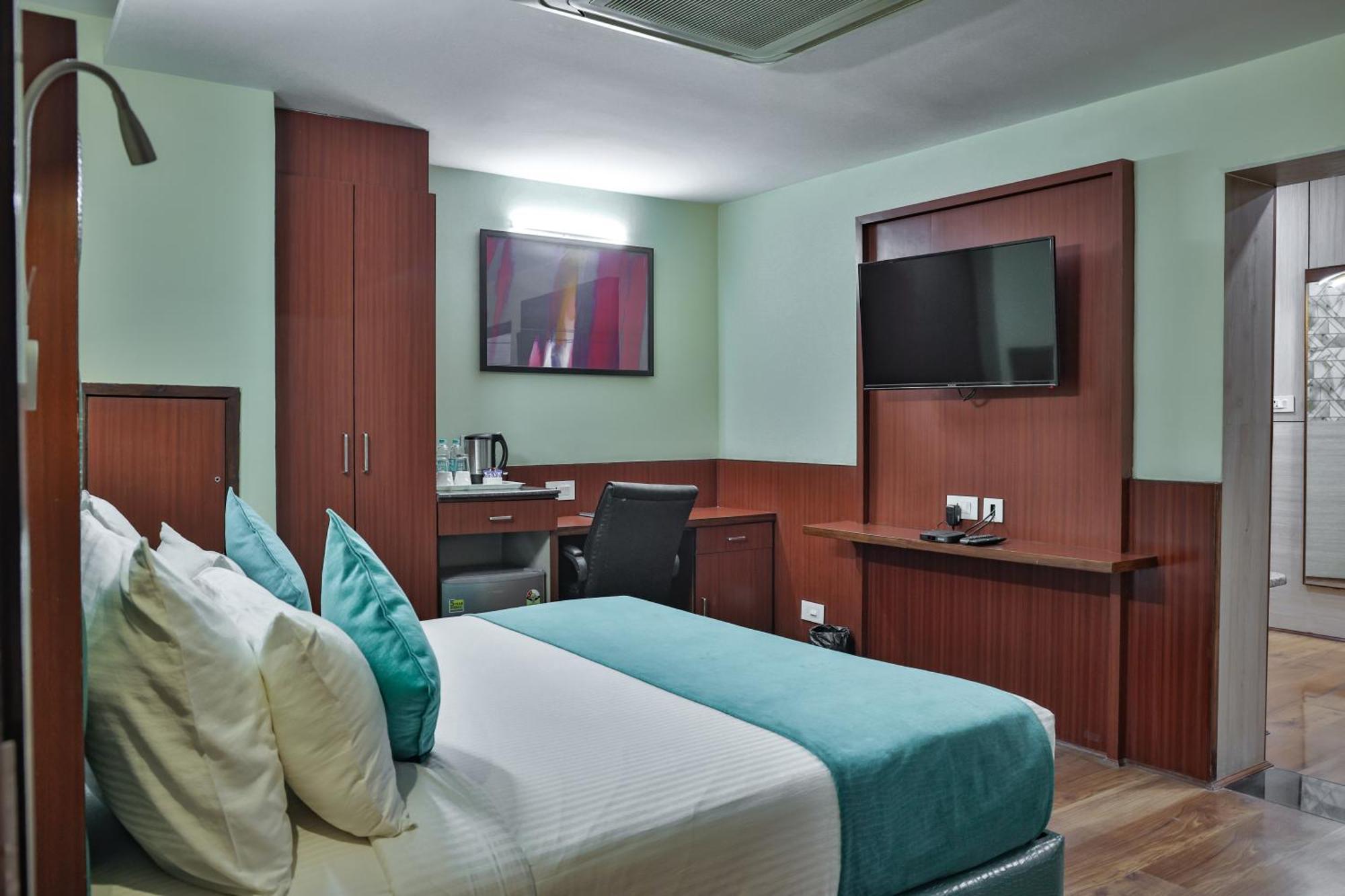 Hotel Cama Mohali Exteriör bild