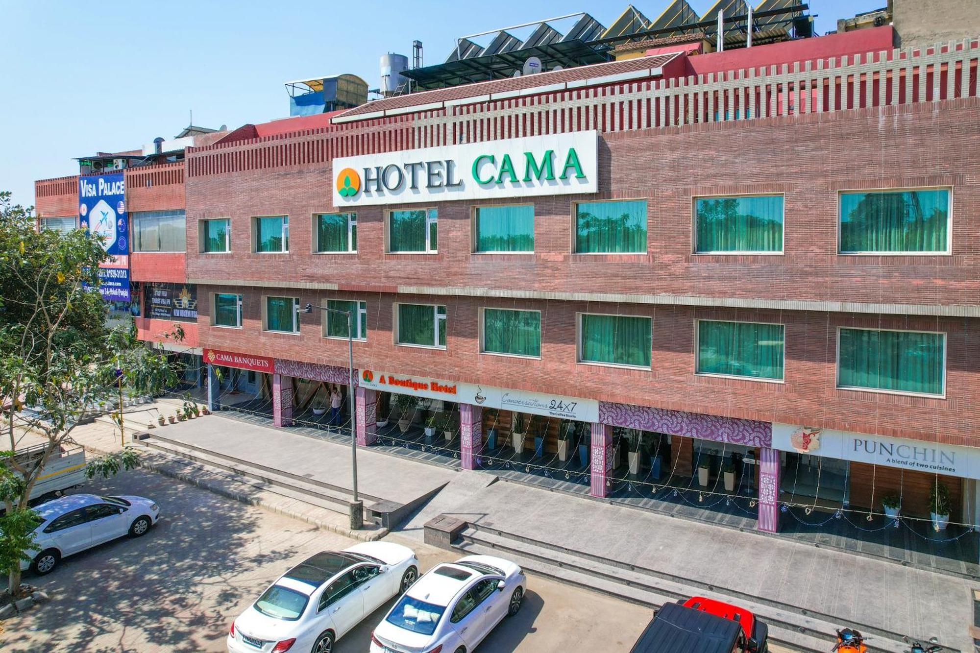 Hotel Cama Mohali Exteriör bild